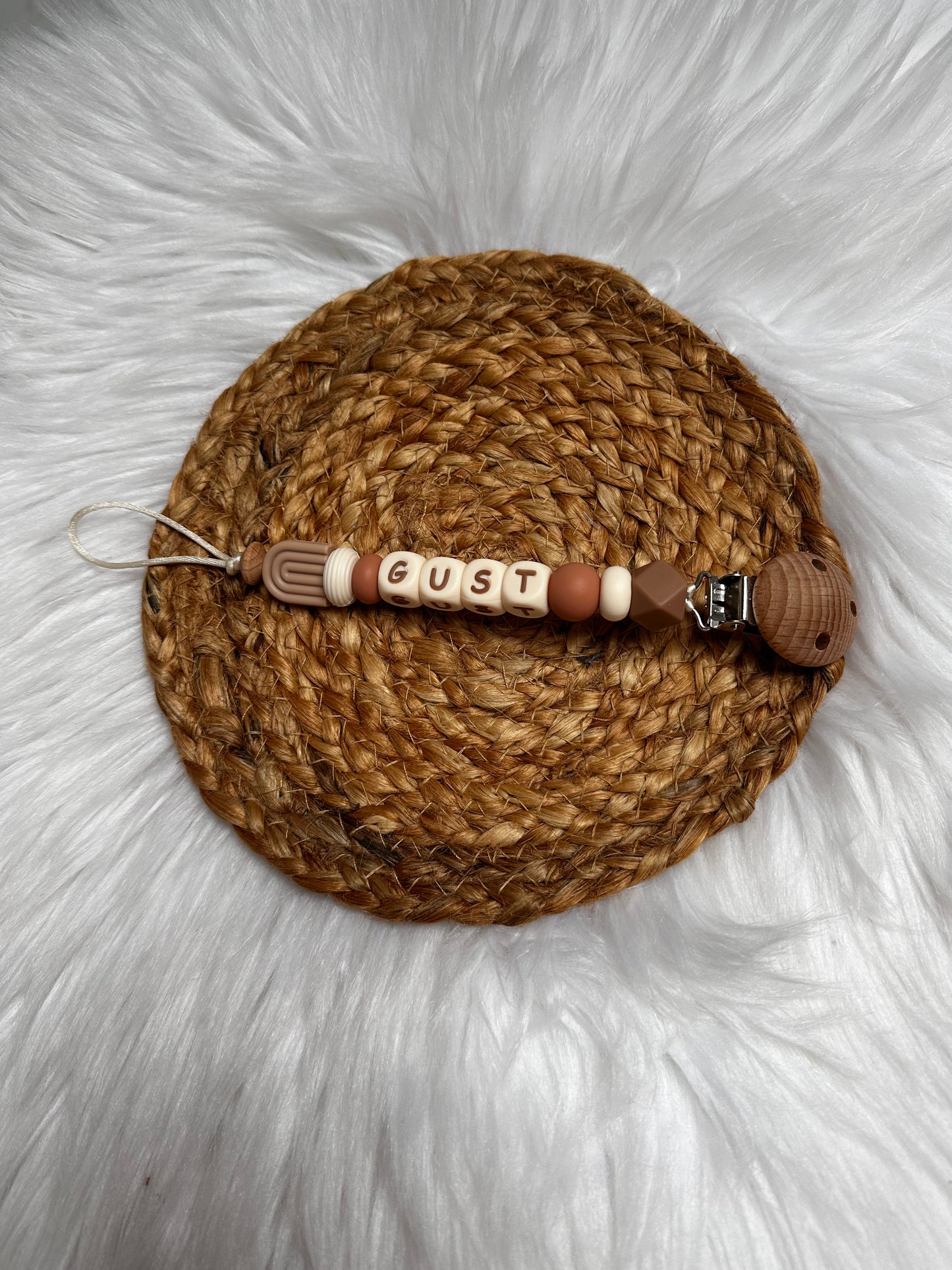 Newborn fopspeenkoord regenboog beige