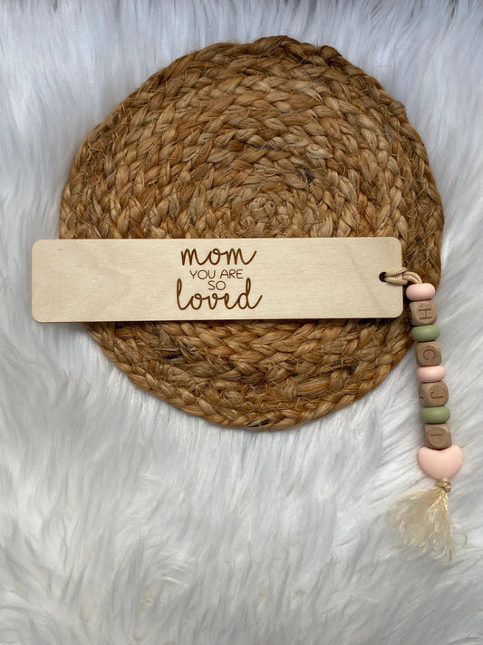 Houten boekenlegger MOM