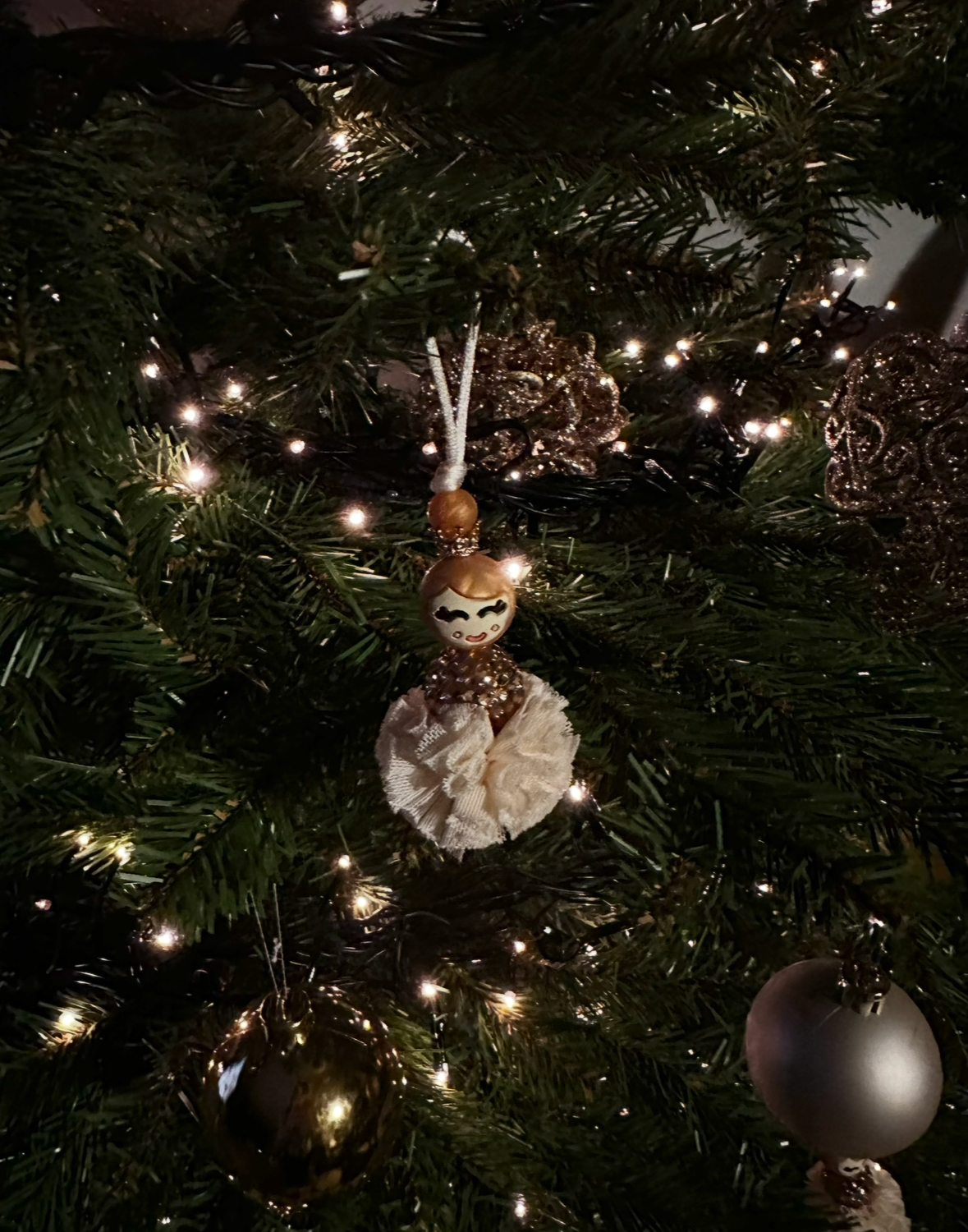 Kerstboomhanger gouden vrouw